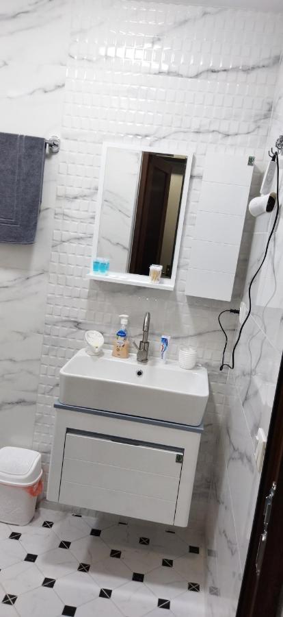 Kutaisi7 Апартаменти *